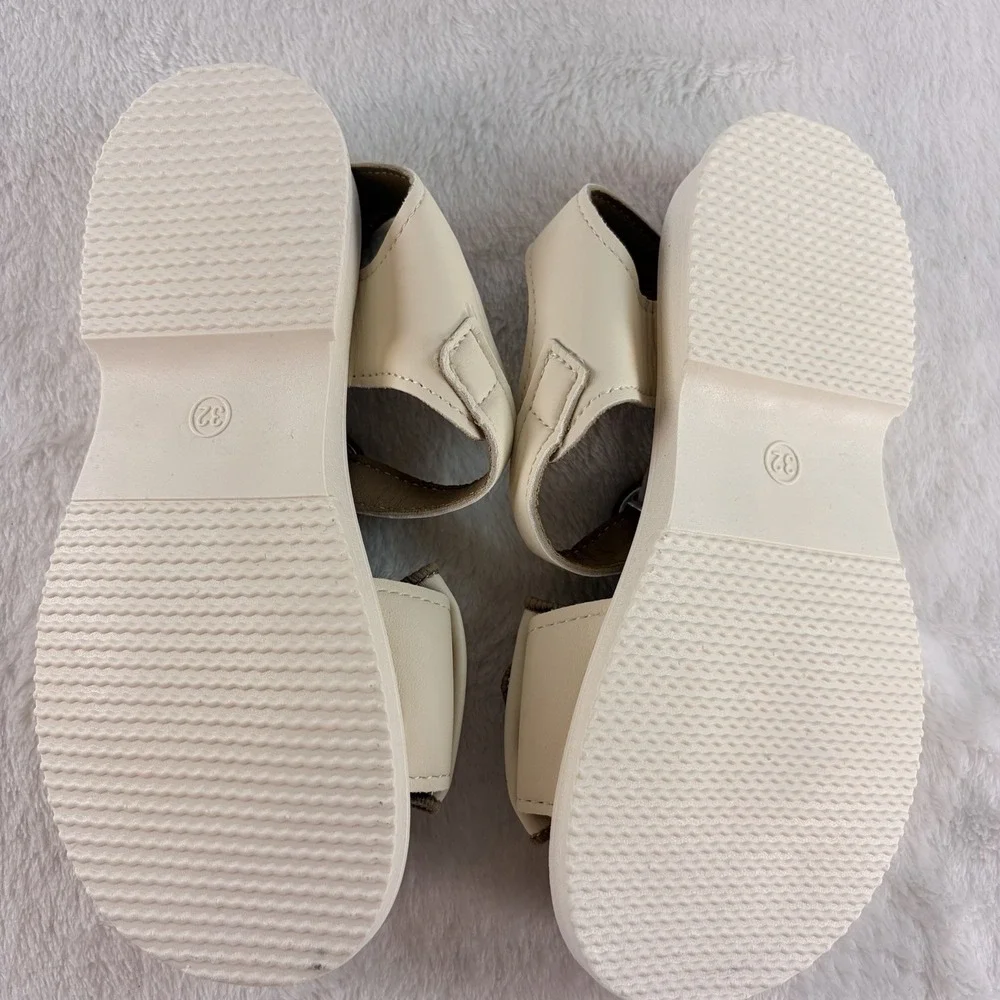 NWOB Girls Beige Bow Princess Sandals – Size EU 32 / US Kids Youth 1 Non Slip